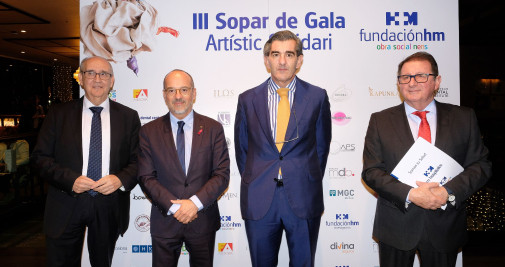 De izquierda a derecha: Antoni Garrell, presidente de HM Hospitales en Cataluña; Carles Campuzano, conseller de Drets Socials; doctor Juan Abarca Cidón, presidente de HM Hospitales; y Javier Massaguer, director de la Fundación HM Obra Social Nens / HM HOSPITALES