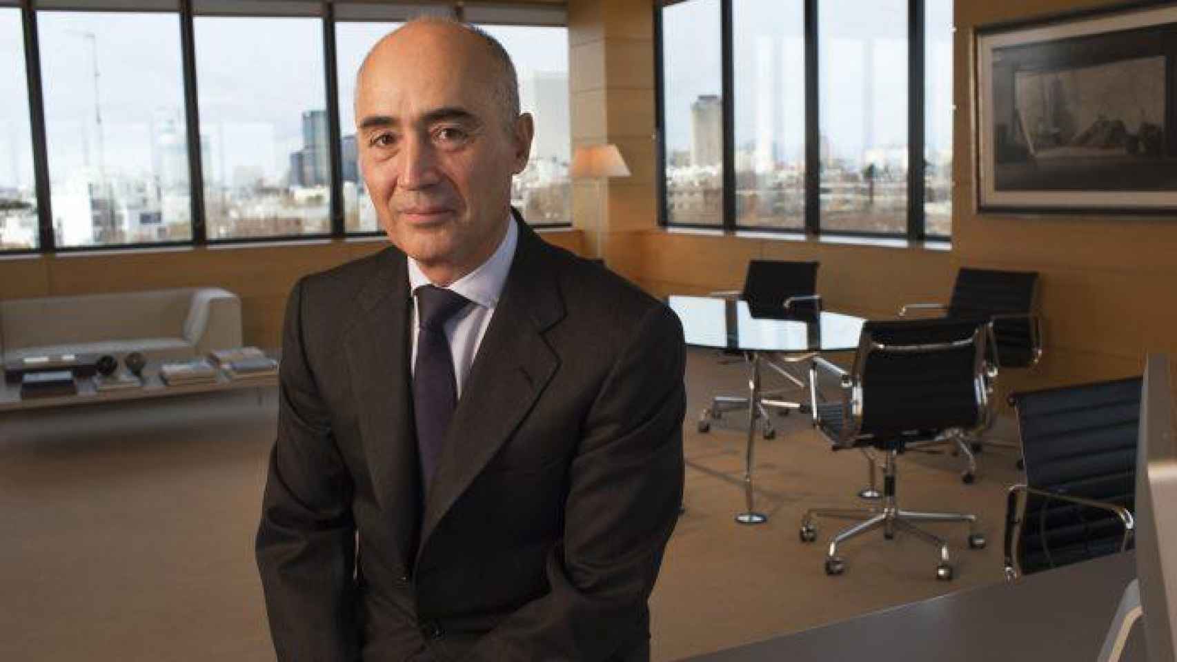 Rafael del Pino, presidente de Ferrovial, busca la equidistancia en Reino Unido, poniéndose a cubierto por el Brexit, pero optando a los grandes contratos