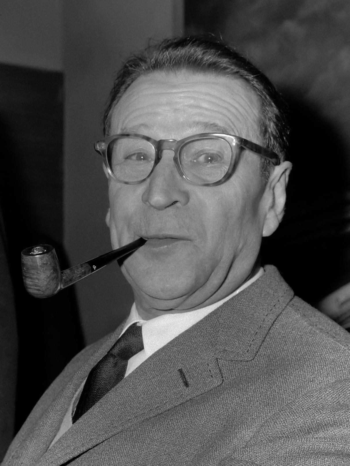 Georges Simenon (1965)