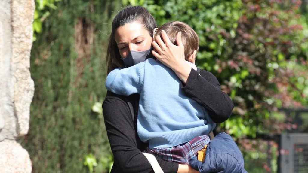 Laura Matamoros con su hijo Matías / EP