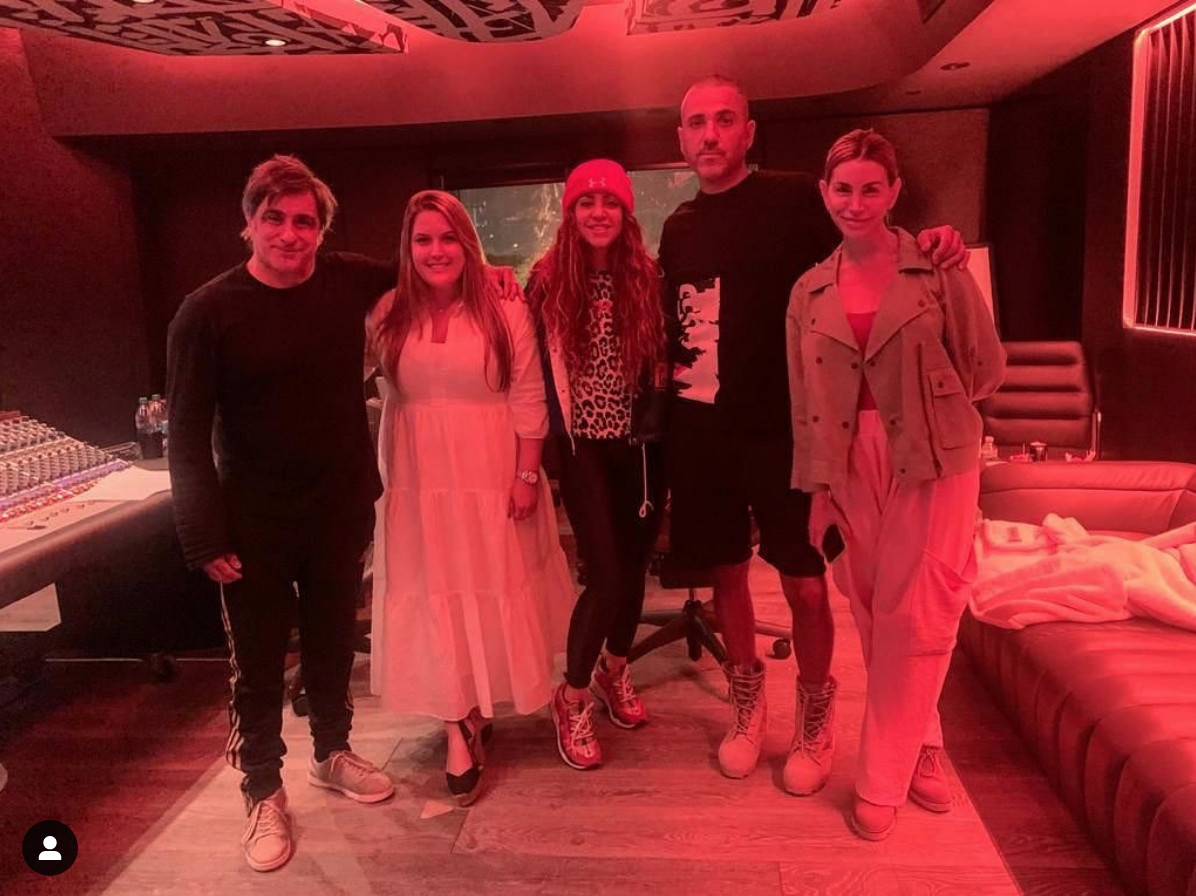 Shakira en su estudio de grabación