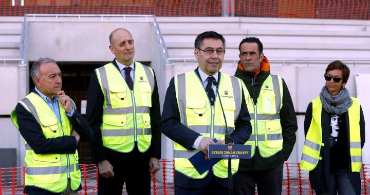 Josep Maria Bartomeu habla ante los medios tras visitar las obras del Estadi Johan Cruyff / CULEMANIA