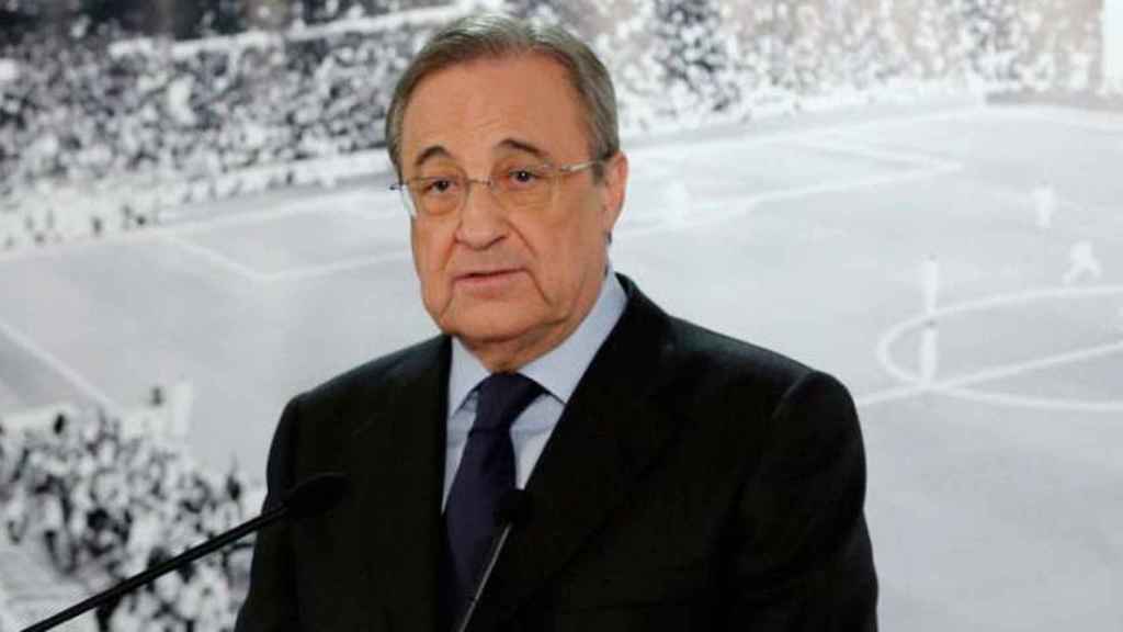 Florentino Perez en una rueda de prensa del Real Madrid / EFE