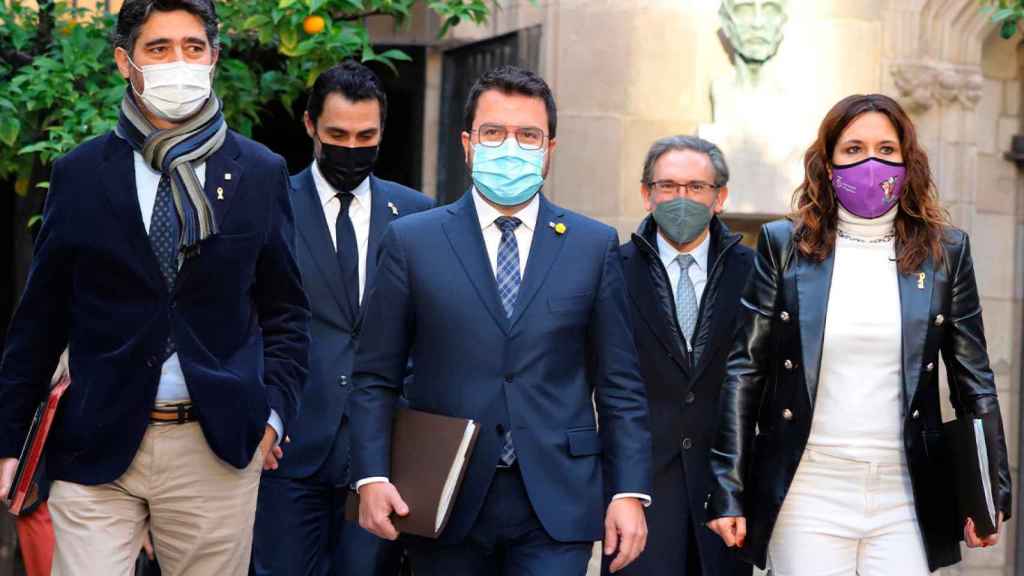 Pere Aragonès, junto a miembros del Govern antes del Consell Executiu / EP