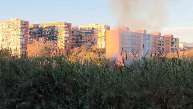 Fotografía del segundo incendio que ha tenido lugar en Sant Adrià durante este martes / CG