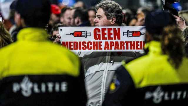 Una manifestación en Países Bajos contra el nuevo confinamiento / PHIL NIJHUIS - EPA - EFE
