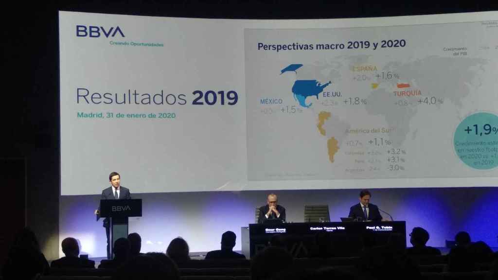 La investigación de BBVA exculpa del caso Villarejo al consejo y al presidente