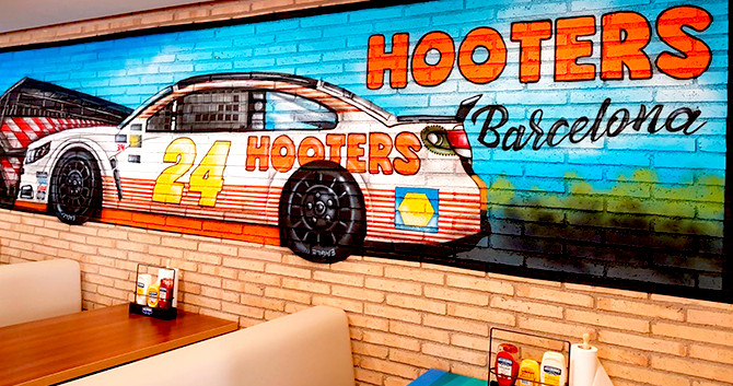 hooters barcelona restaurante castelldefels