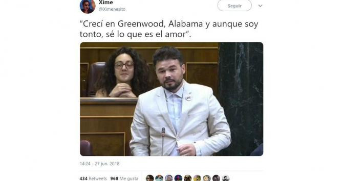 Captura de un tuit con la vestimenta de Rufián / TWITTER