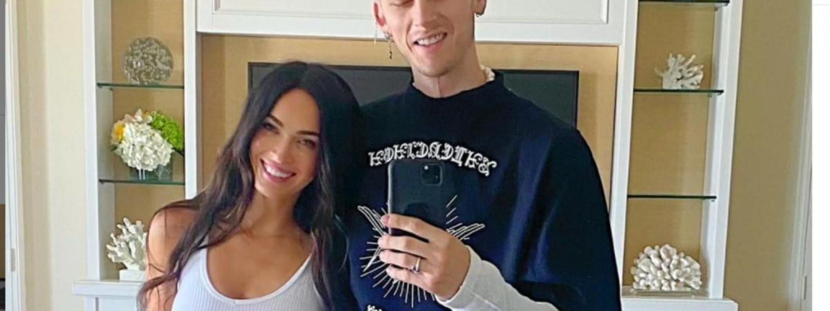 Megan Fox estrena pecho y novio por su 35 cumpleaños