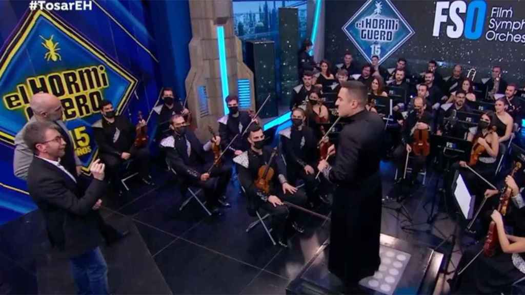 Imagen de Pablo Motos en 'El Hormiguero' con la 'Film Symphpony' en directo /ANTENA 3