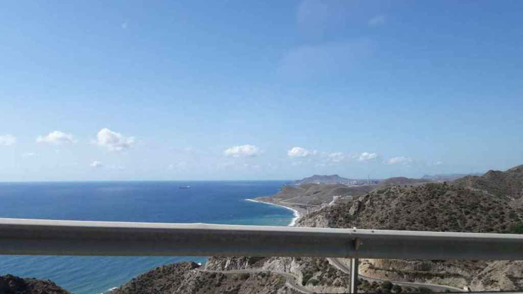 Acantilado cercano a Cala Cristal, lugar donde la pareja se hizo el 'selfie' /CD