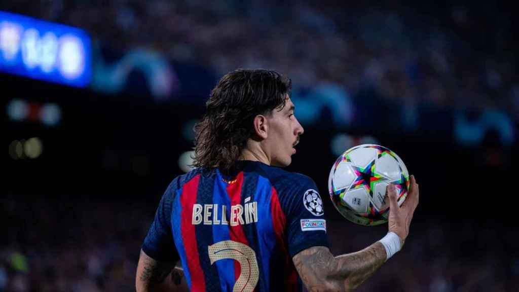 Bellerín, ante el Bayern Múnich esta temporada 2022-23 / EFE