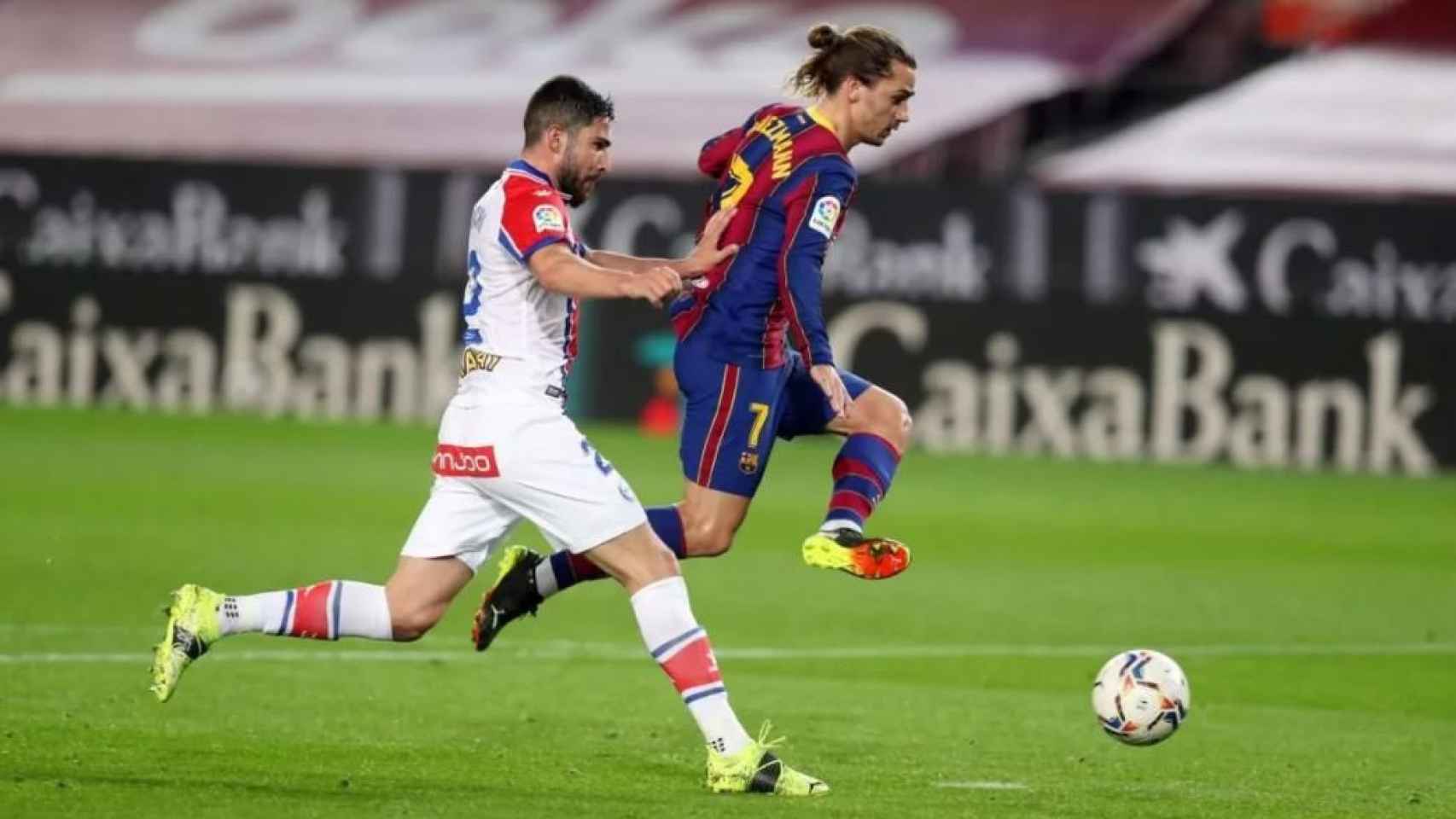 Griezmann en una acción ante el Alavés en el Camp Nou / FCB