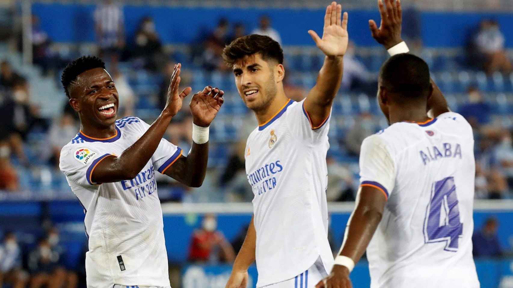 Asensio, Vinicius y Alaba celebran un gol del Real Madrid de Florentino Pérez, que tiene una nueva venta / EFE