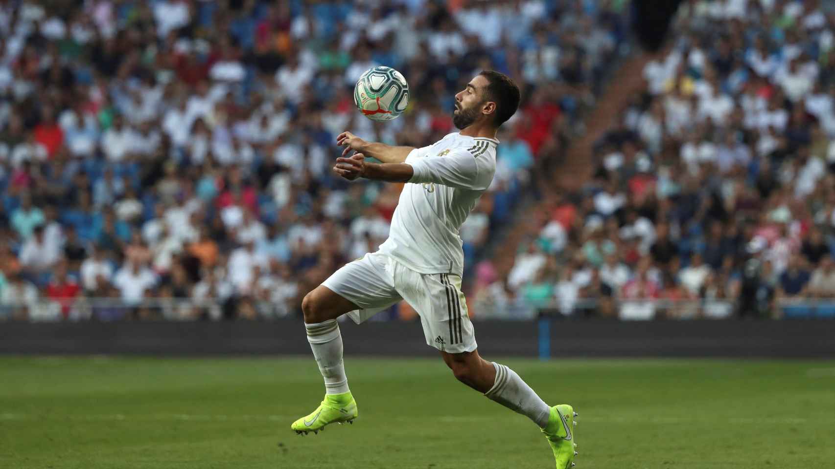 Una foto de Dani Carvajal durante un partido con el Real Madrid / EFE