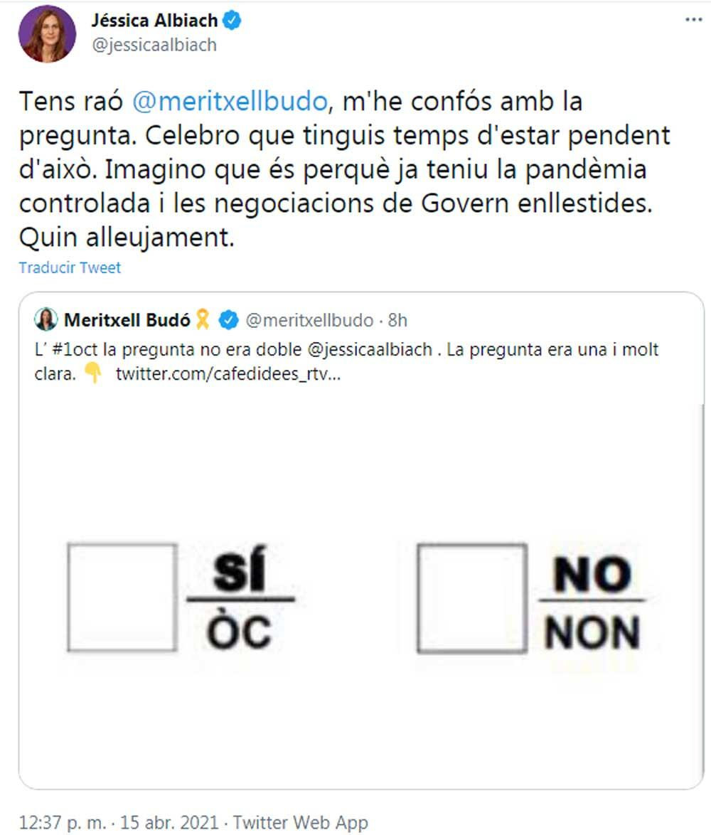 Jéssica Albiach, replicando a Meritxell Budó en su perfil de Twitter