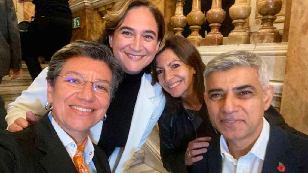 Ada Colau con los munícipes de Bogotá, Claudia López (i), Londres, Sadiq Khan (d) y París, Anne Hidalgo (2d) / CG