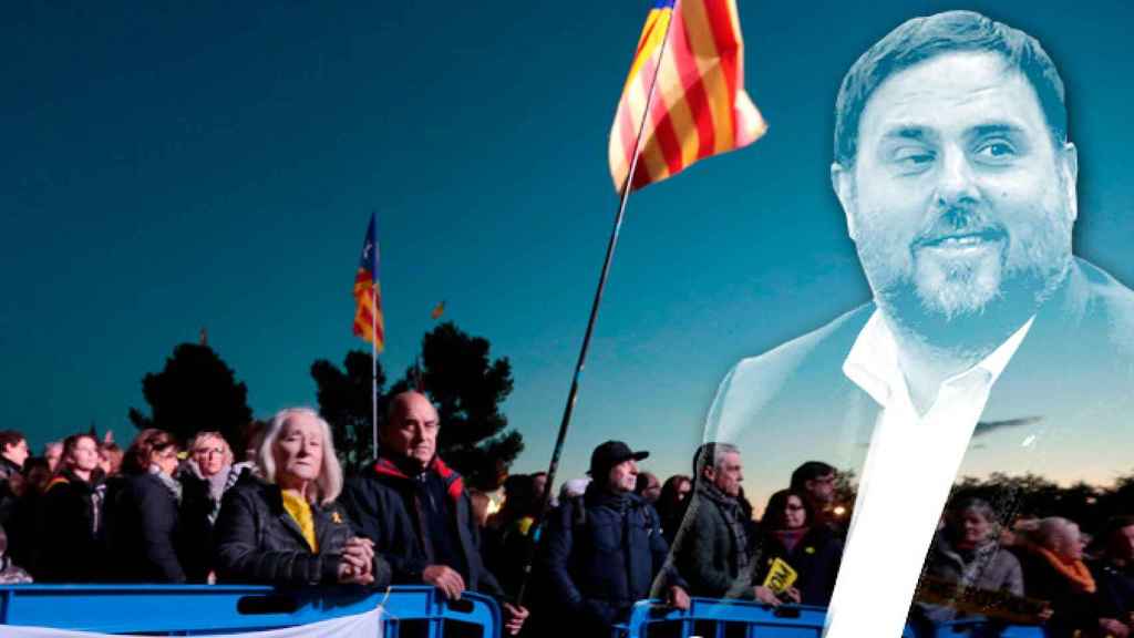 El independentismo protesta en Lledoners contra la decisión de la Fiscalía, que pide 25 años de cárcel para Oriol Junqueras / EFE