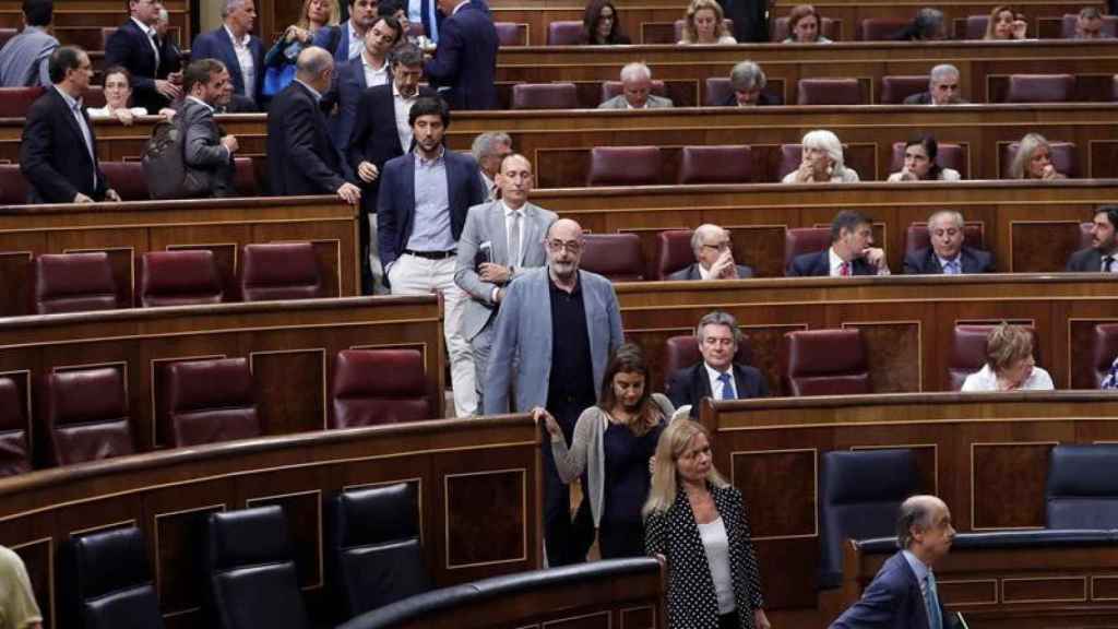 Los diputados de Ciudadanos abandonaron ayer en hemiciclo para no participar en la votación de la propuesta de renovación de RTVE / EFE