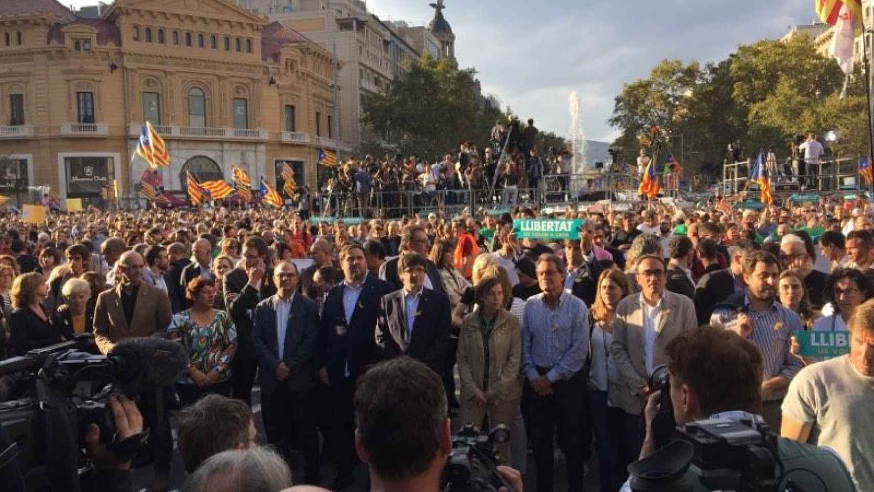 Carles Puigdemont, Oriol Junqueras y Artur Mas en la manifestación de Barcelona / CG