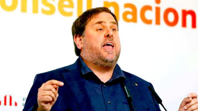 Oriol Junqueras, durante su intervención tras celebrarse la reunión del consejo nacional de ERC / EFE