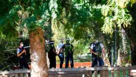 Efectivos de los Mossos d'Esquadra y la Guàrdia Civil en el parque de la Ciutadella / EFE