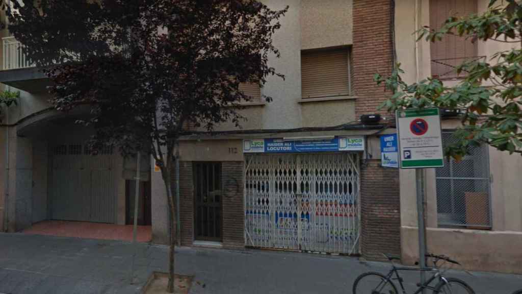 Calle Rafael Campalans de L'Hospitalet, donde ha tenido lugar el robo / GOOGLE MAPS