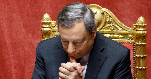 El primer ministro italiano, Mario Draghi, este miércoles en el Senado en Roma - EFE/ Fabio Frustaci