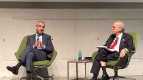 El presidente de Aena, Maurici Lucena, y el catedrático de Economía de la Universitat Pompeu Fabra (UPF), Andreu Mas-Colell, durante el encuentro / AENA