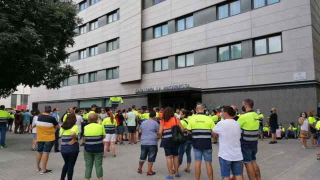 Concentración de los trabajadores de Acciona / EP