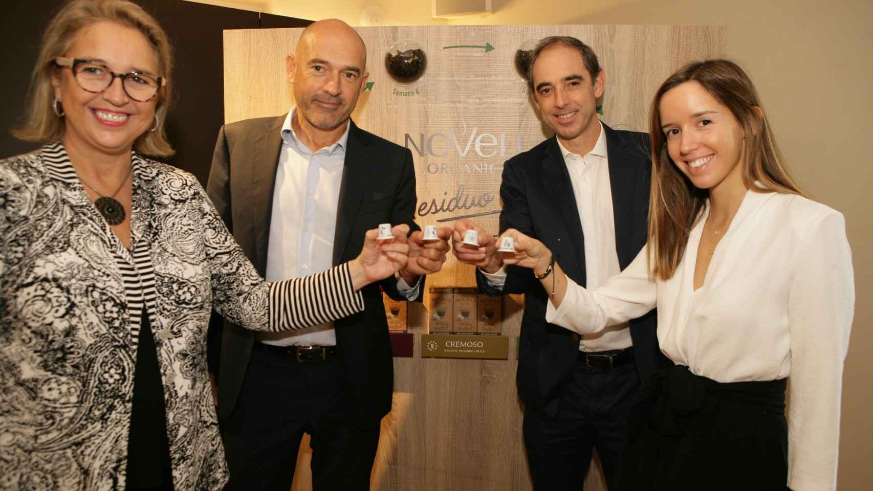 Dolors Novell, Josep Novell, Ramon Novell y Laura Biason Novell, de Cafès Novell, que quiere facturar 50 millones en 2023 / EP