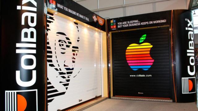 Persianas de seguridad con la imagen de  Salvador Dalí y de Apple diseñadas por Collbaix en Gran Canaria / CG