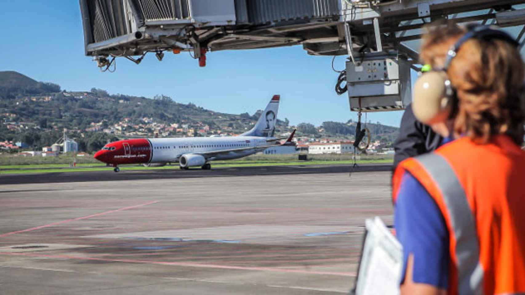 Norwegian (en la imagen, un avión de corto radio en España) es una aerolínea escandinava de bajo coste / CG