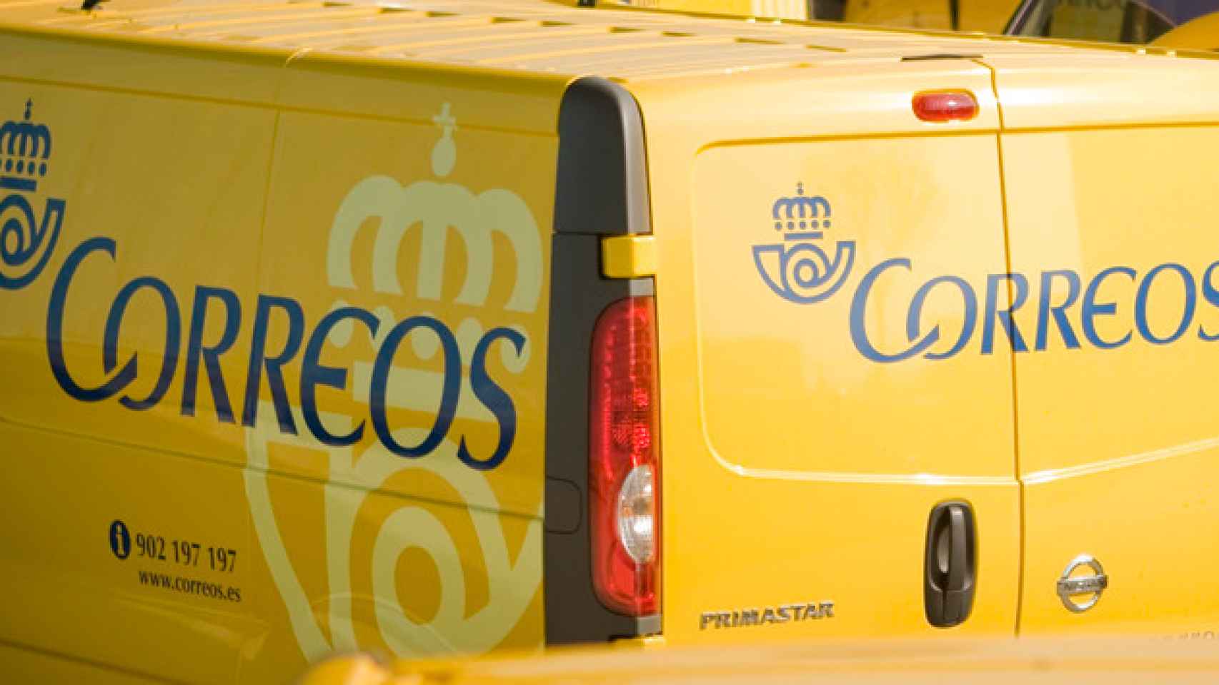 Una furgoneta de Correos.