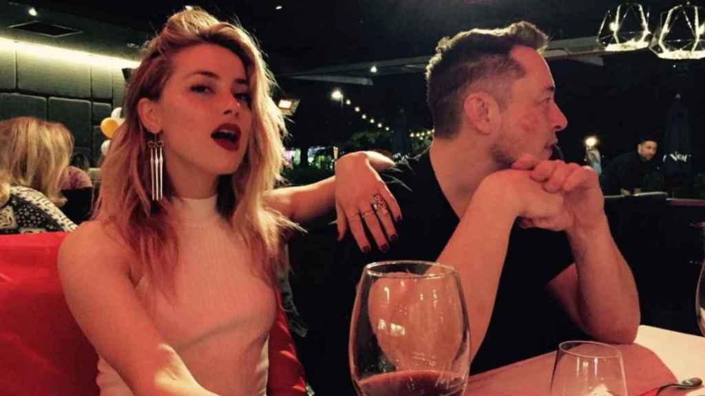 El visionario Elon Musk conquista el corazón de Amber Heard