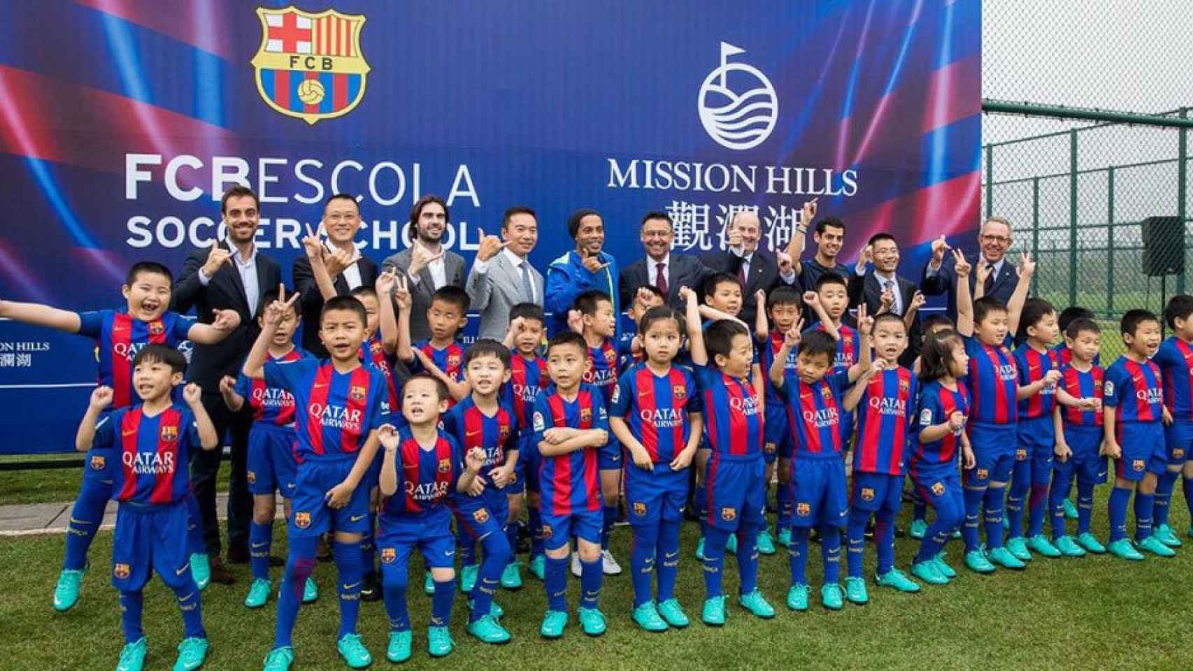 Bartomeu, Òscar Grau y Xavier Asensi presiden un acto de FCB Escola en China / FCB