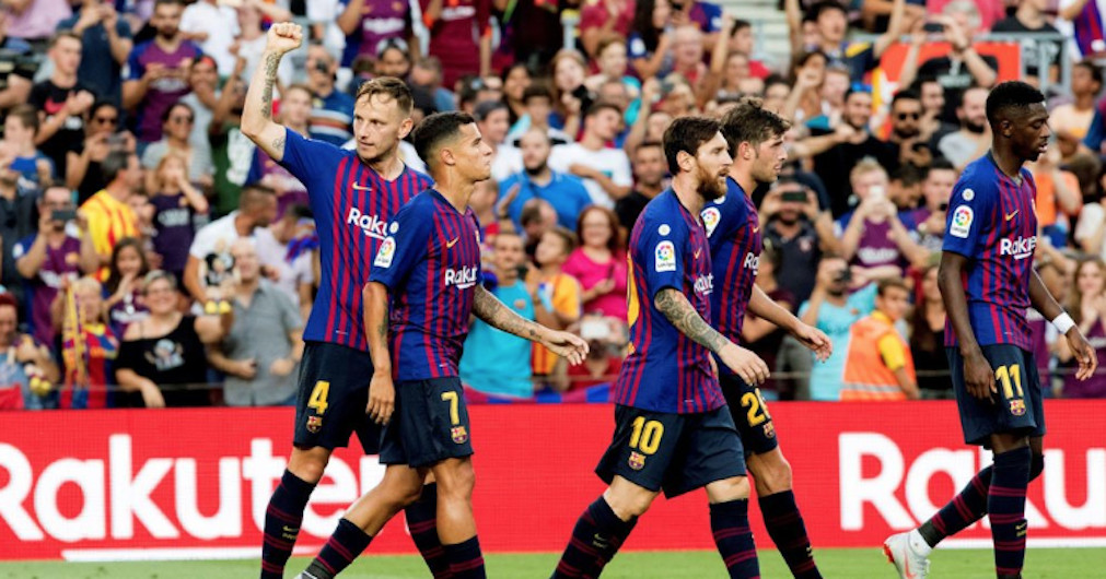 Los jugadores del Barça celebran un gol frente al Huesca / EFE