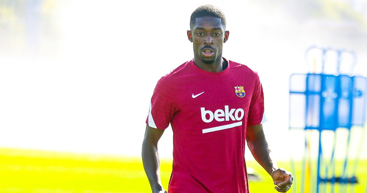 Dembelé, en la vuelta a los entrenamientos, sabe que el Barça va con todo para renovarle / FCB