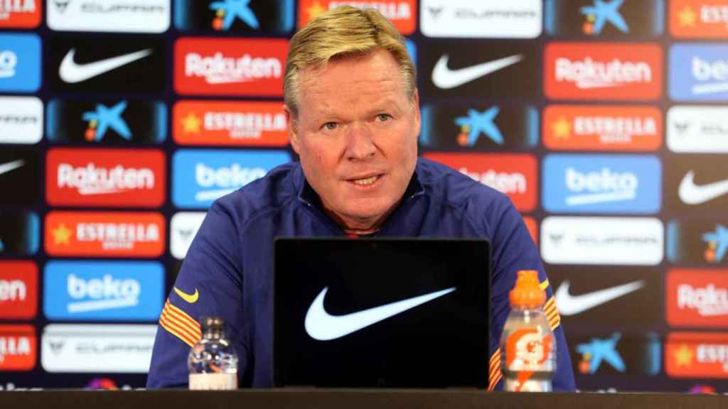 Ronald Koeman, en una rueda de prensa con el Barça | FCB