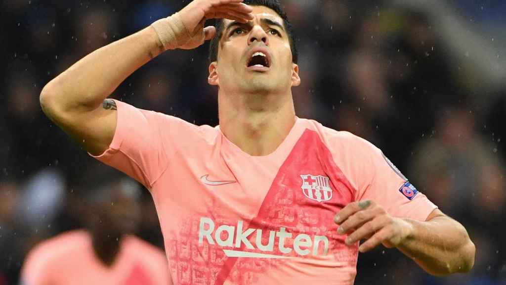 Luis Suárez se lamenta en un partido de Champions / EFE