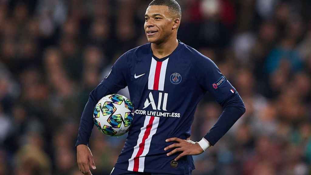 Kylian Mbappé durante un partido /PSG