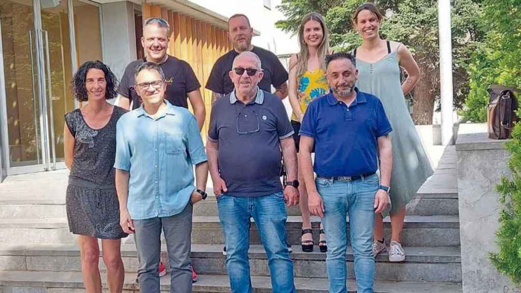 El alcalde de Navarcles, Josep M. Feliu, junto a otros miembros del Ayuntamiento / AJUNTAMENT DE NAVARCLES