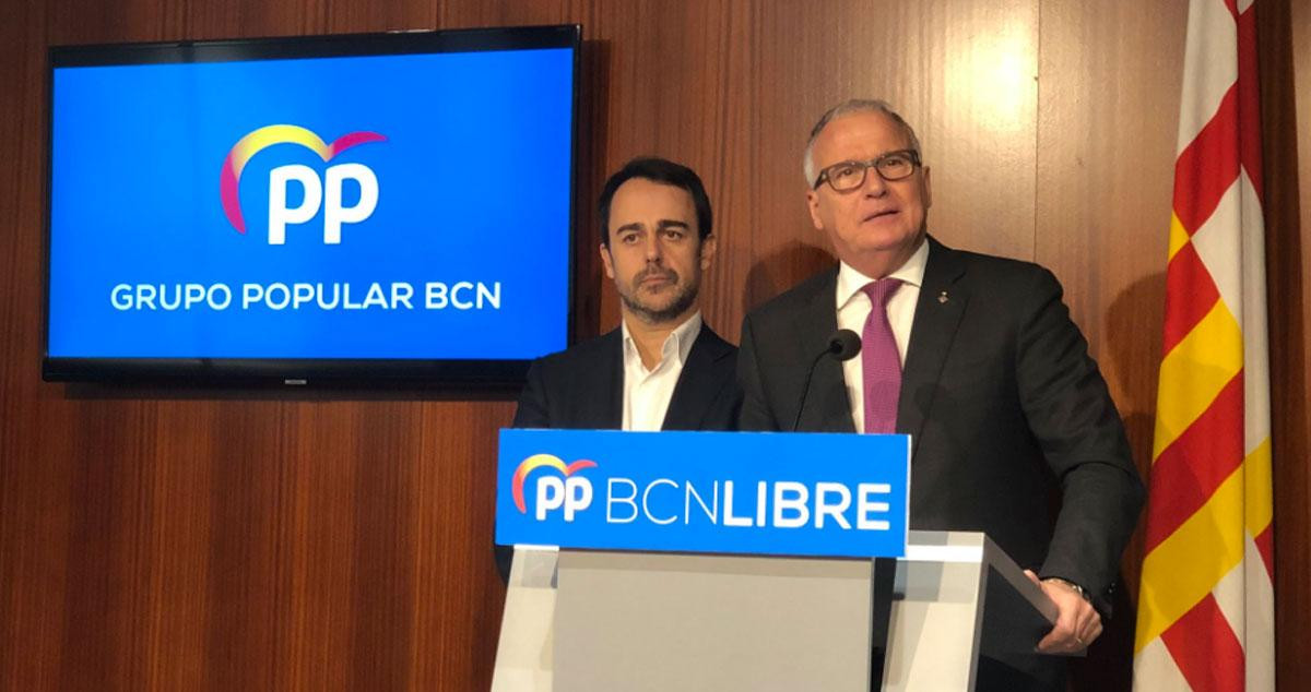 El líder del PP en el Ayuntamiento de Barcelona, Josep Bou (d) / TWITTER