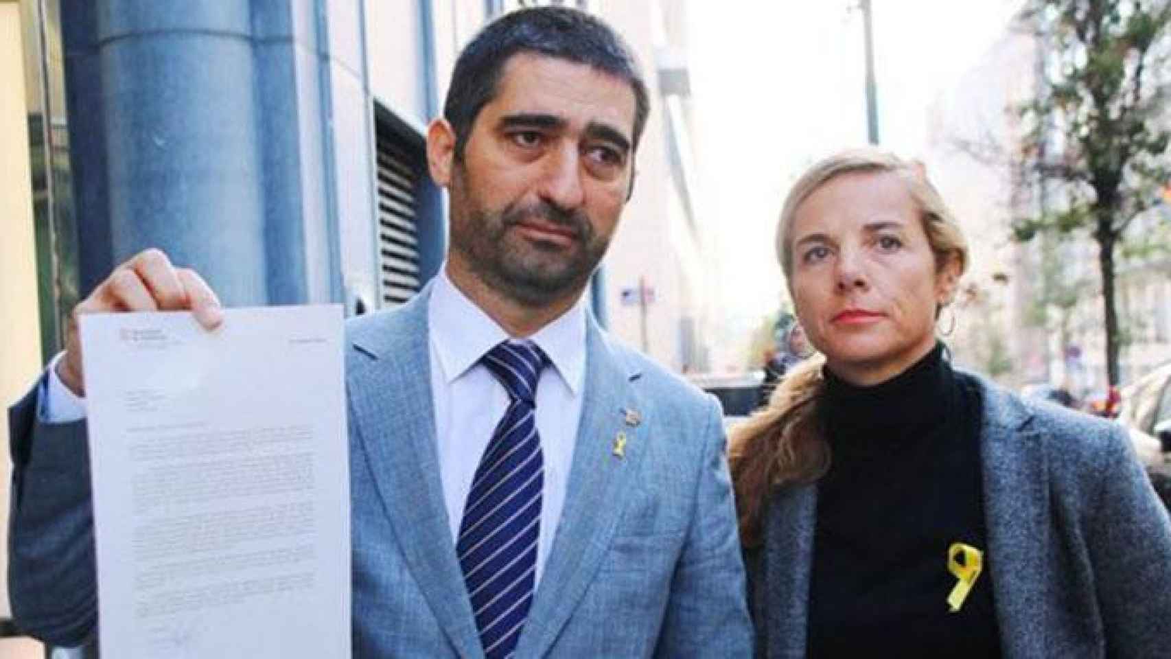 Jordi Puigneró muestra una queja remitida a la defensora del pueblo europea por el cierre de las webs del 1-O / GOVERN