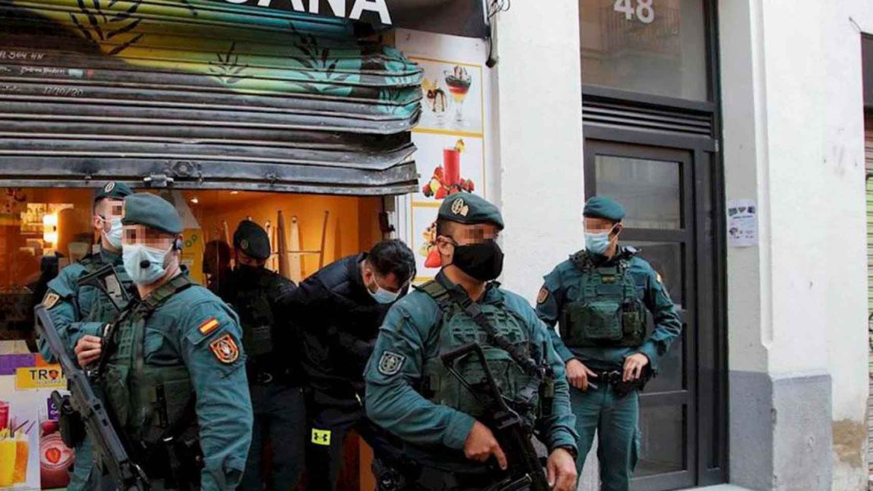 Una operación anterior de la Guardia Civil contra el narcotráfico / EFE