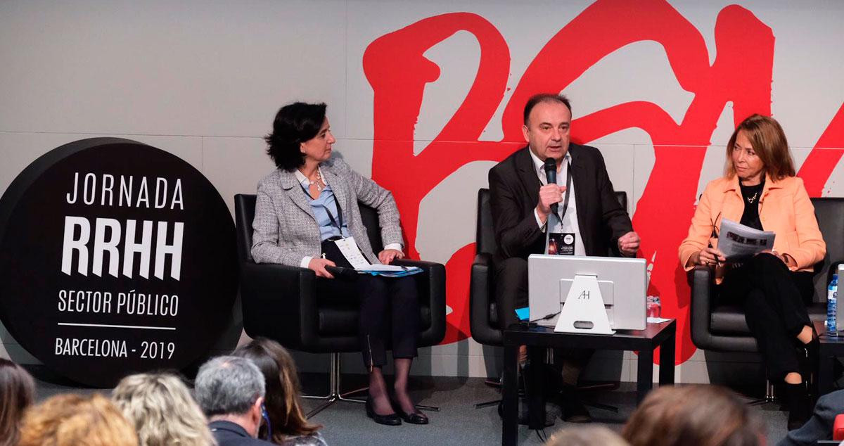 Xavier Saballs, jefe de Recursos Humanos del ICS, durante una charla pública / BSM