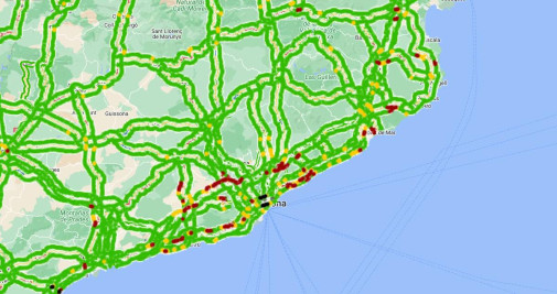 Retenciones generalizadas en las carreteras catalanas con motivo del inicio del puente de junio / TRÀNSIT