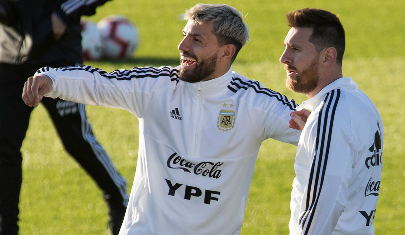 Agüero con Messi en un entrenamiento de Argentina / Redes