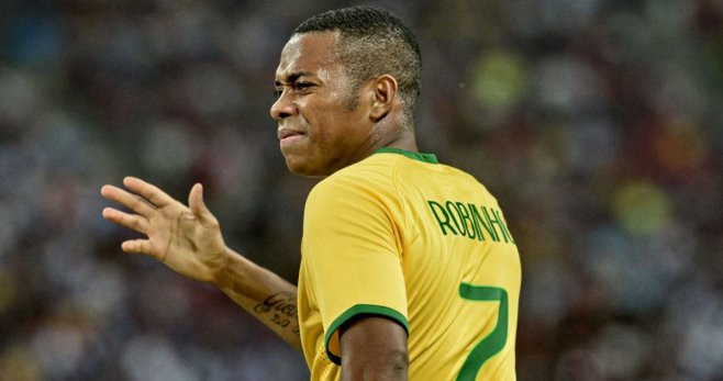 Una foto de Robinho durante un partido con Brasil